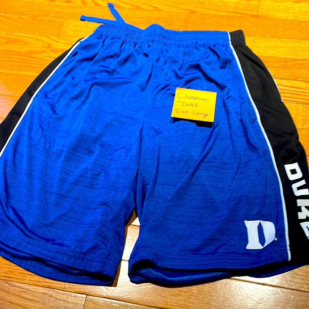 DUKE athletic colosseum shorts mens large